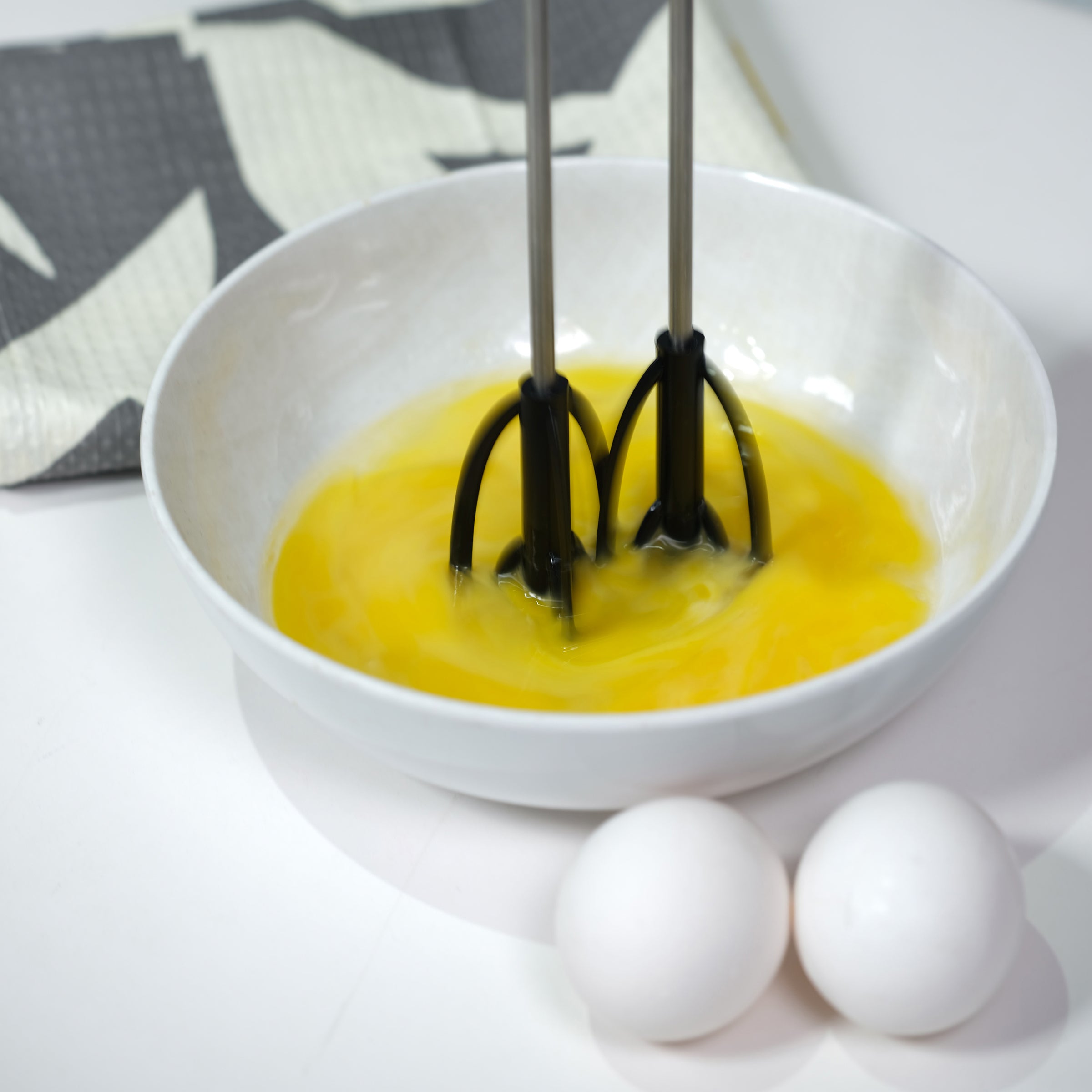 Easy Whisk™ - Handheld Mixer