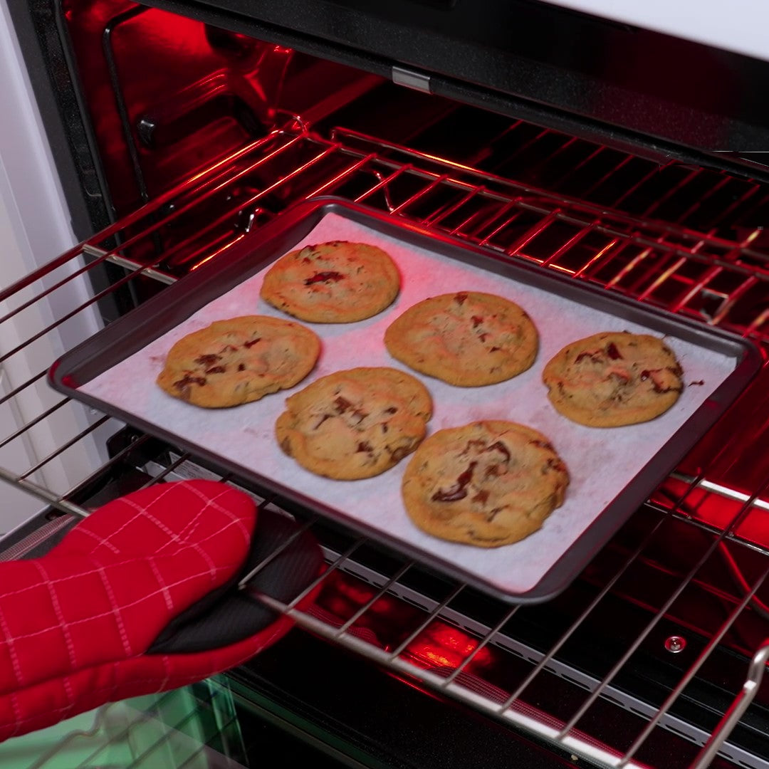 Less Mess™ Baking Sheets