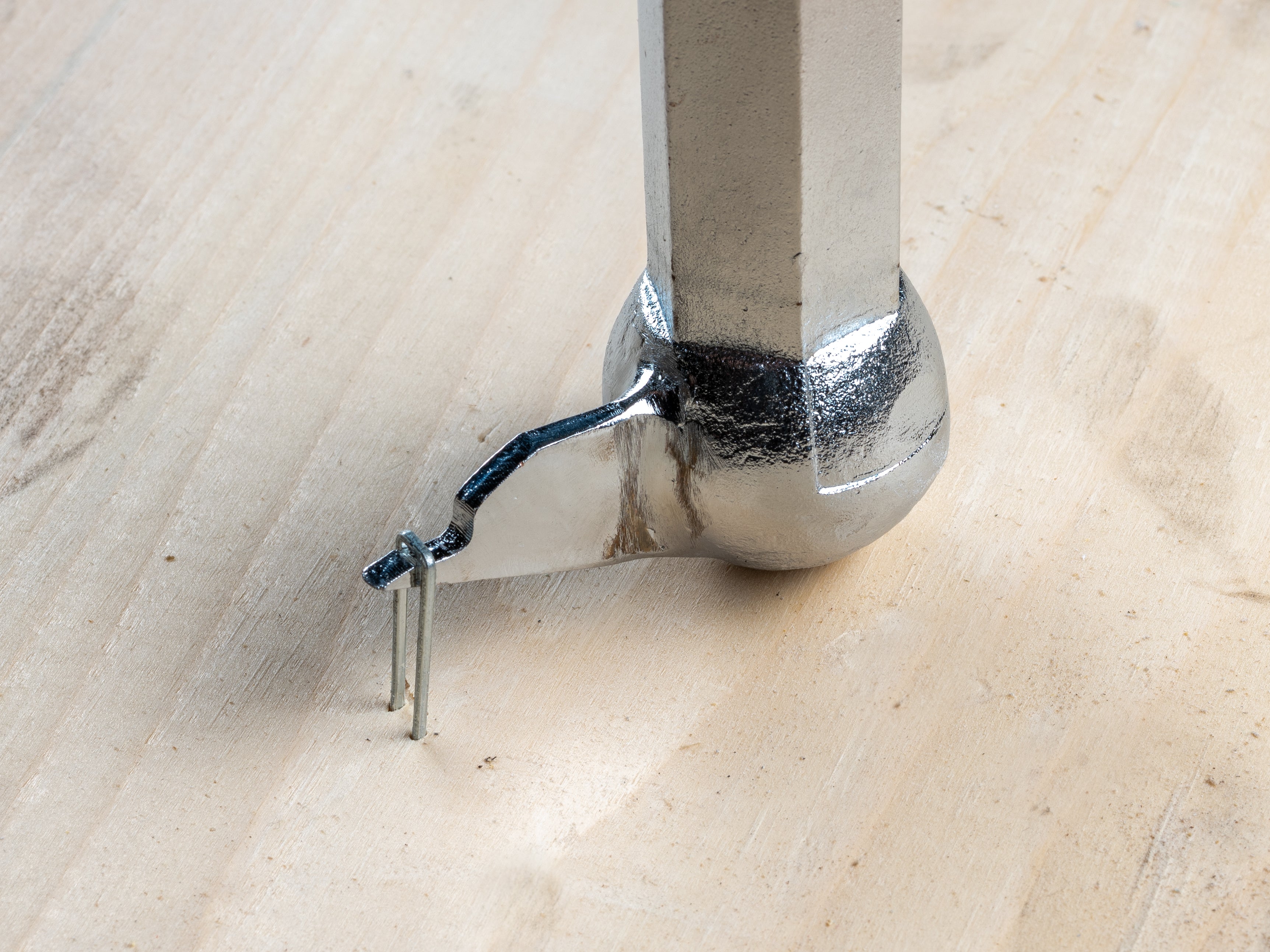 Staple Extractor™ - Air Gun Staple Remover